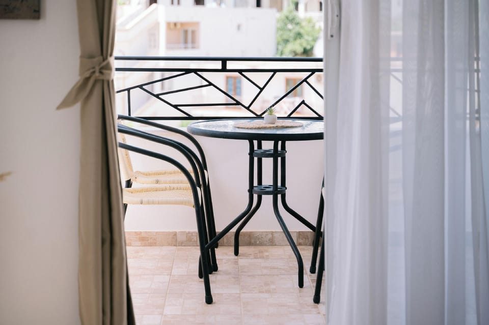 Deluxe Studio Apartment with Sea view Hotel in Ulcinj