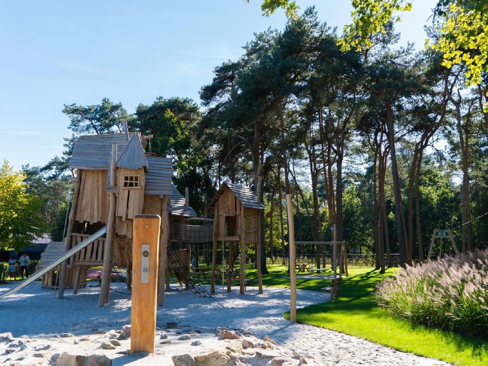 Chalet With a Terrace in the Brabant Kempen Hotel in Eindhoven