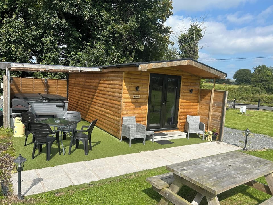 Bambi's Hideaway Hotel in Northern Ireland