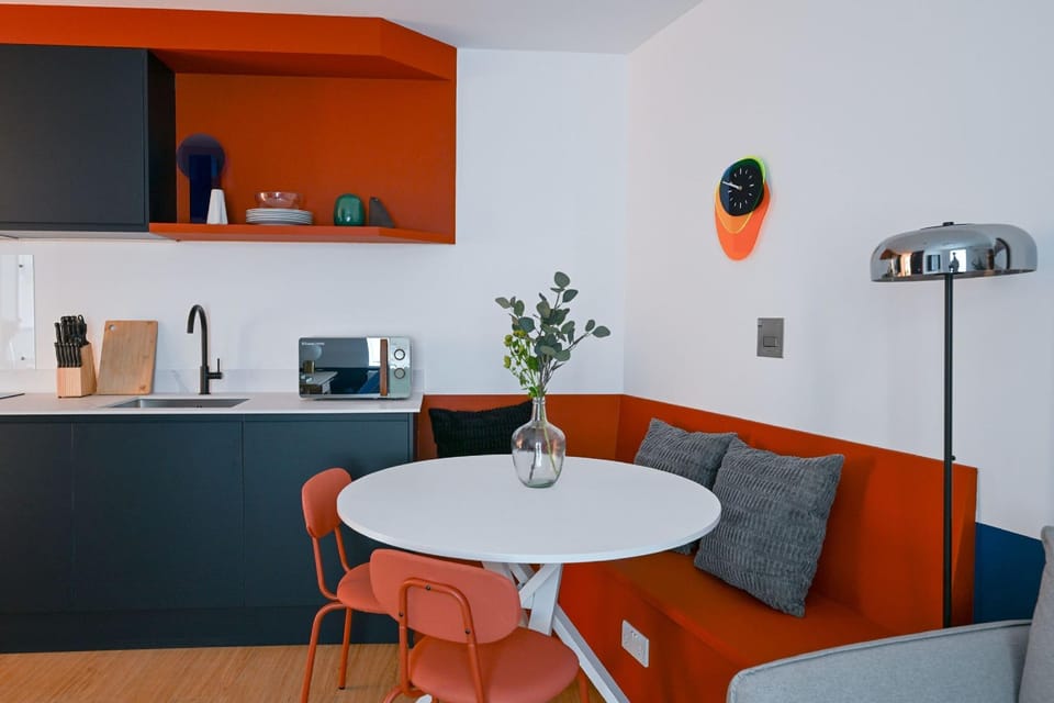 Luxurious 2-bedroom Flat Close to Angel Stn Hotel in London Borough of Islington