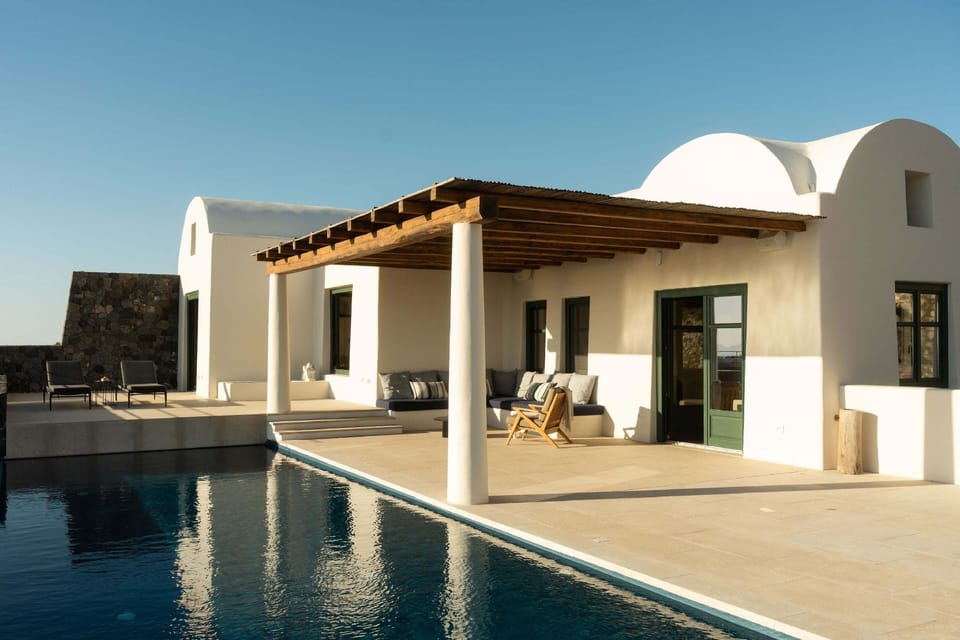 Patina Vivera Estate Hotel in Santorini