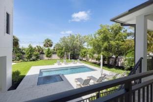 Brand New Build Larkshine House - Pool Hotel in Stock Island