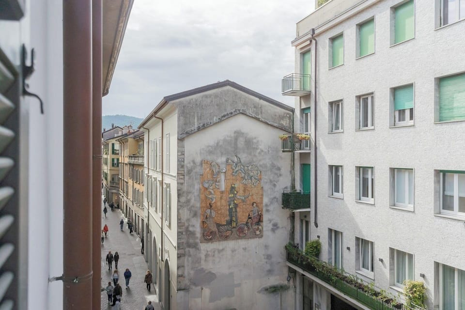 Luini 7 by Rentallcomo Hotel in Como