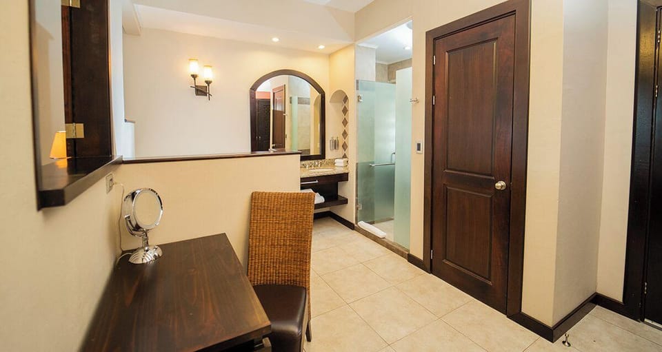 Vista Suites at Parador Hotel in Quepos