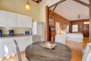 New Rose Petal Petite Suite - Pool Parking Hotel in Key West