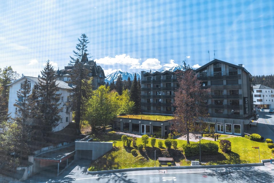 EH Apartments Uranus Hotel in Canton of Grisons