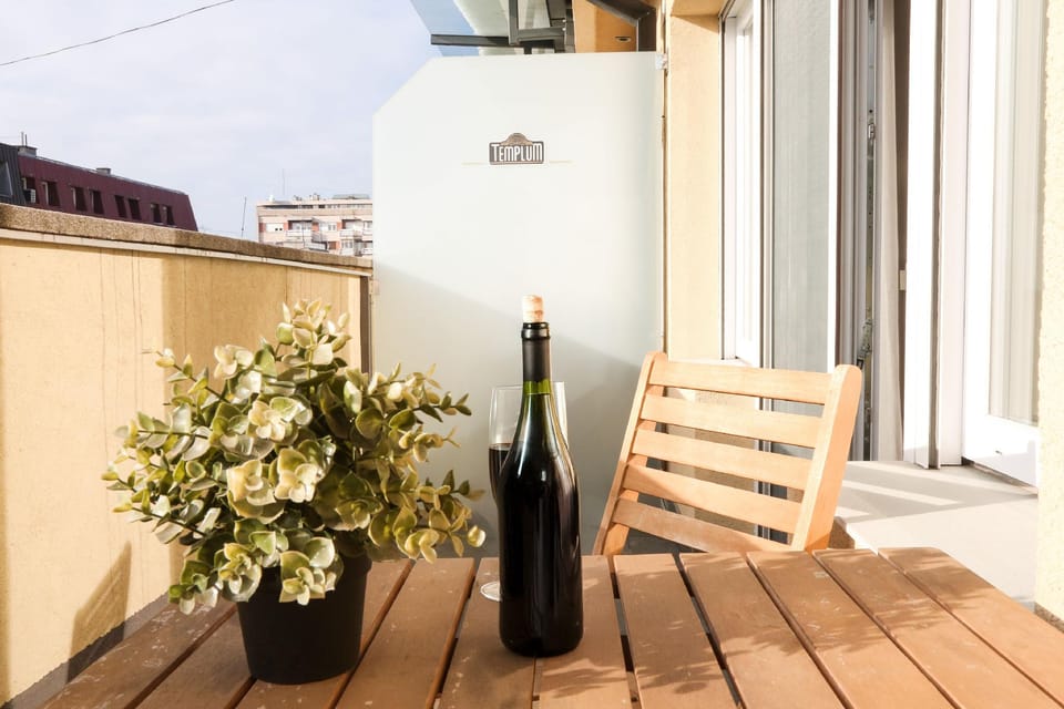 Smart Apartments Templum Hotel in Belgrade