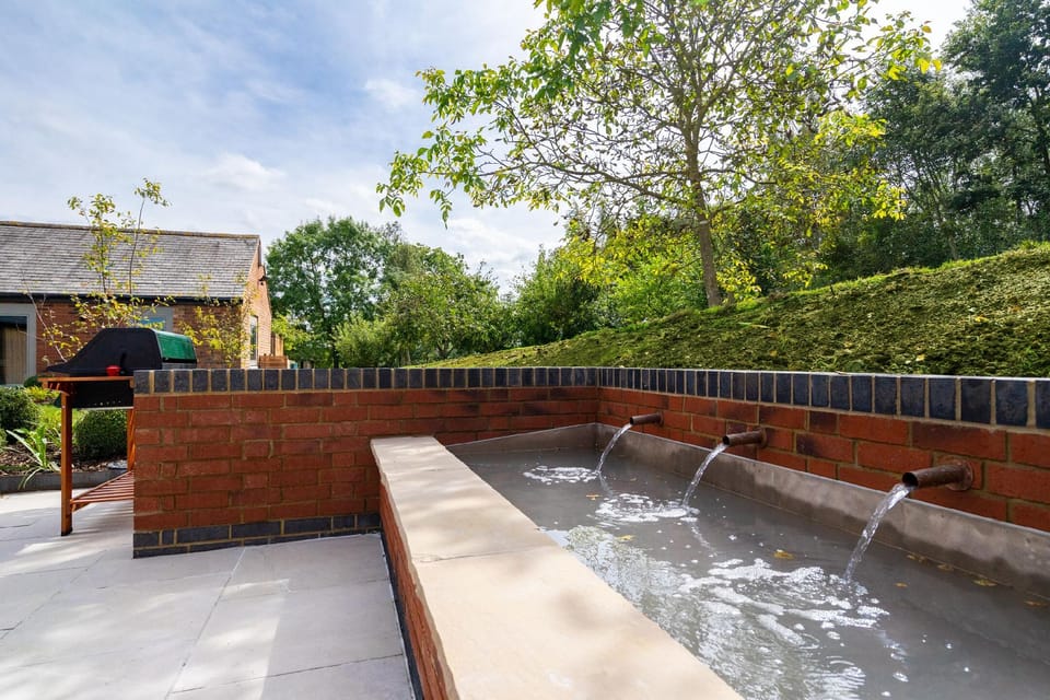 14 Acres Hotel in Daventry District