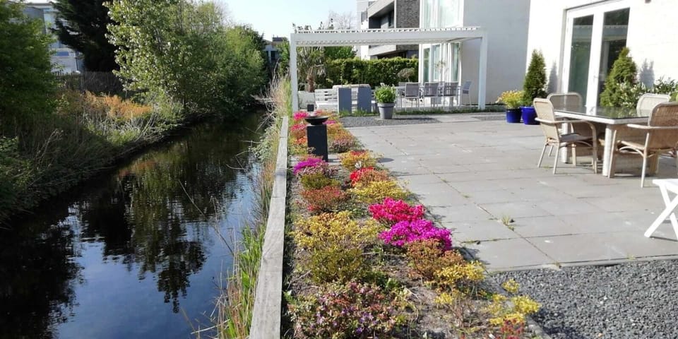 BB luxury villa free parking Hotel in Wassenaar