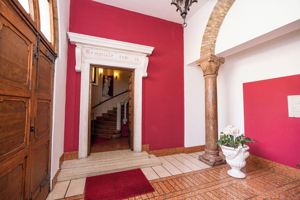 Residenza Serego - affaccio scavi Romani Hotel in Verona