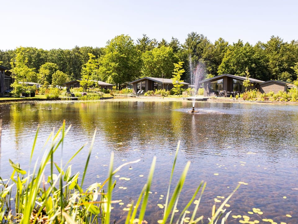 Modern Chalet on the Pond in a Holiday Park Hotel in Eindhoven