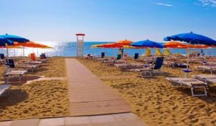 Enjoy Nature and Space in This Spacoius Villa Hotel in Lignano Sabbiadoro