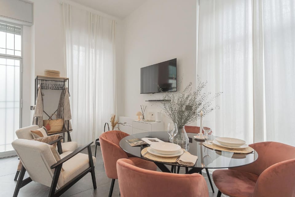 Piccola Como Lotus by Rent all Como Hotel in Laglio