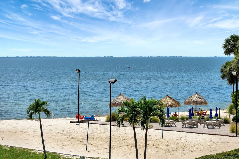 Serenity on the Sea Luxury Condo w Prvt Balcony Hotel in Tampa