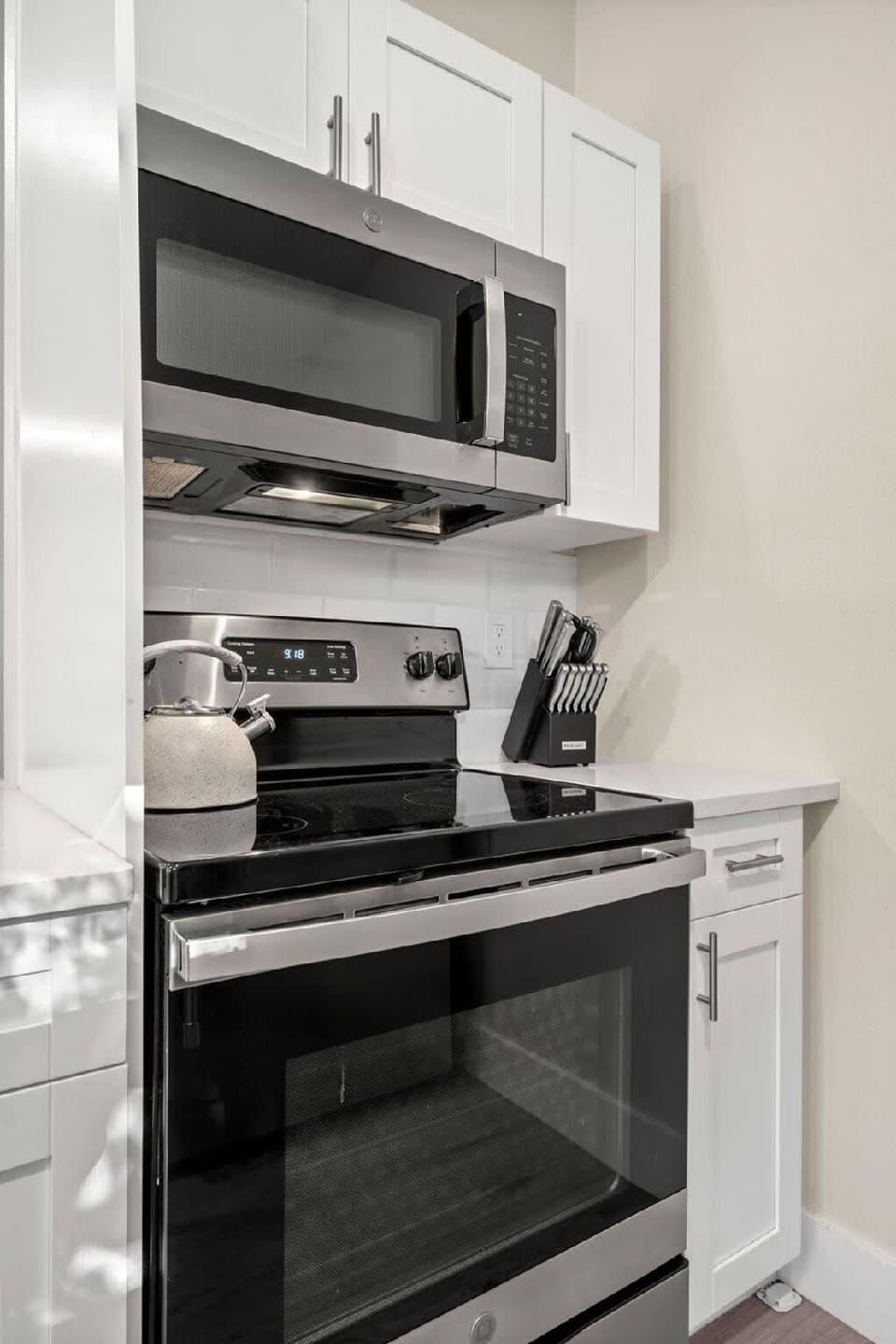 Soho Suite by Brightwild Steps to Soho Hotel in Tampa