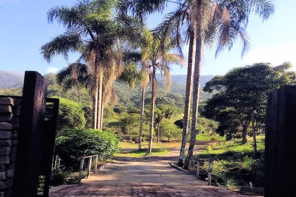 Maple Leaf Ecovillage Camping & Reserve Hotel in Resende