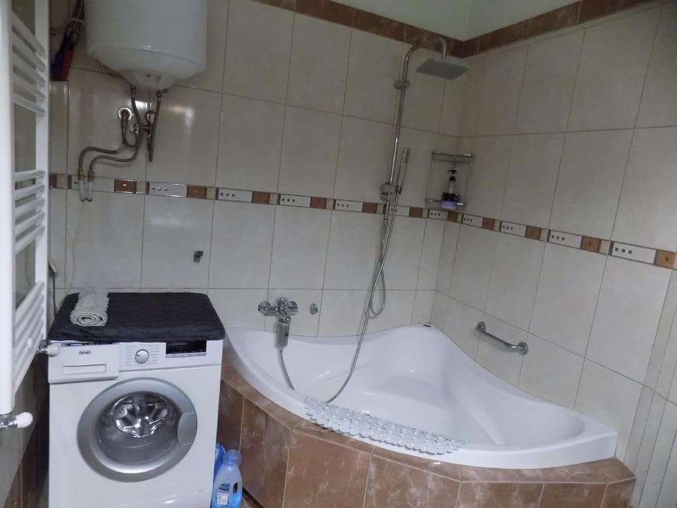 Natalys 2 Bd Gorgeous Apt in Volos Hotel in Volos