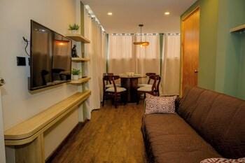 Friendly House Hotel in Santa Tecla