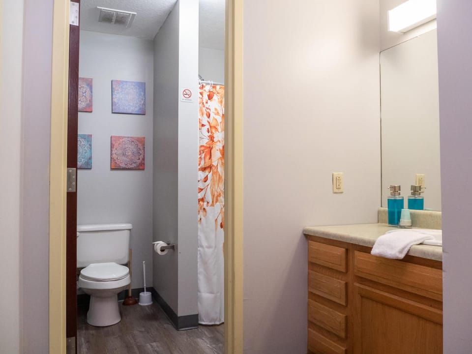 2 Bedroom 2 Bathroom The Heart of Pittsburgh Hotel in Pittsburgh