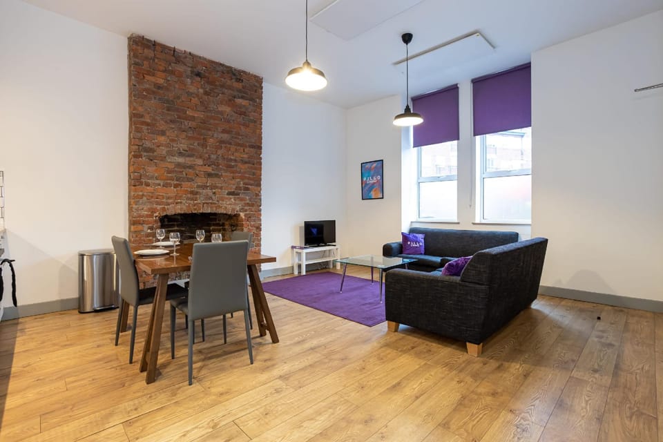 Apartment Close to City Centre and Media City By Pillo Rooms Hotel in Salford