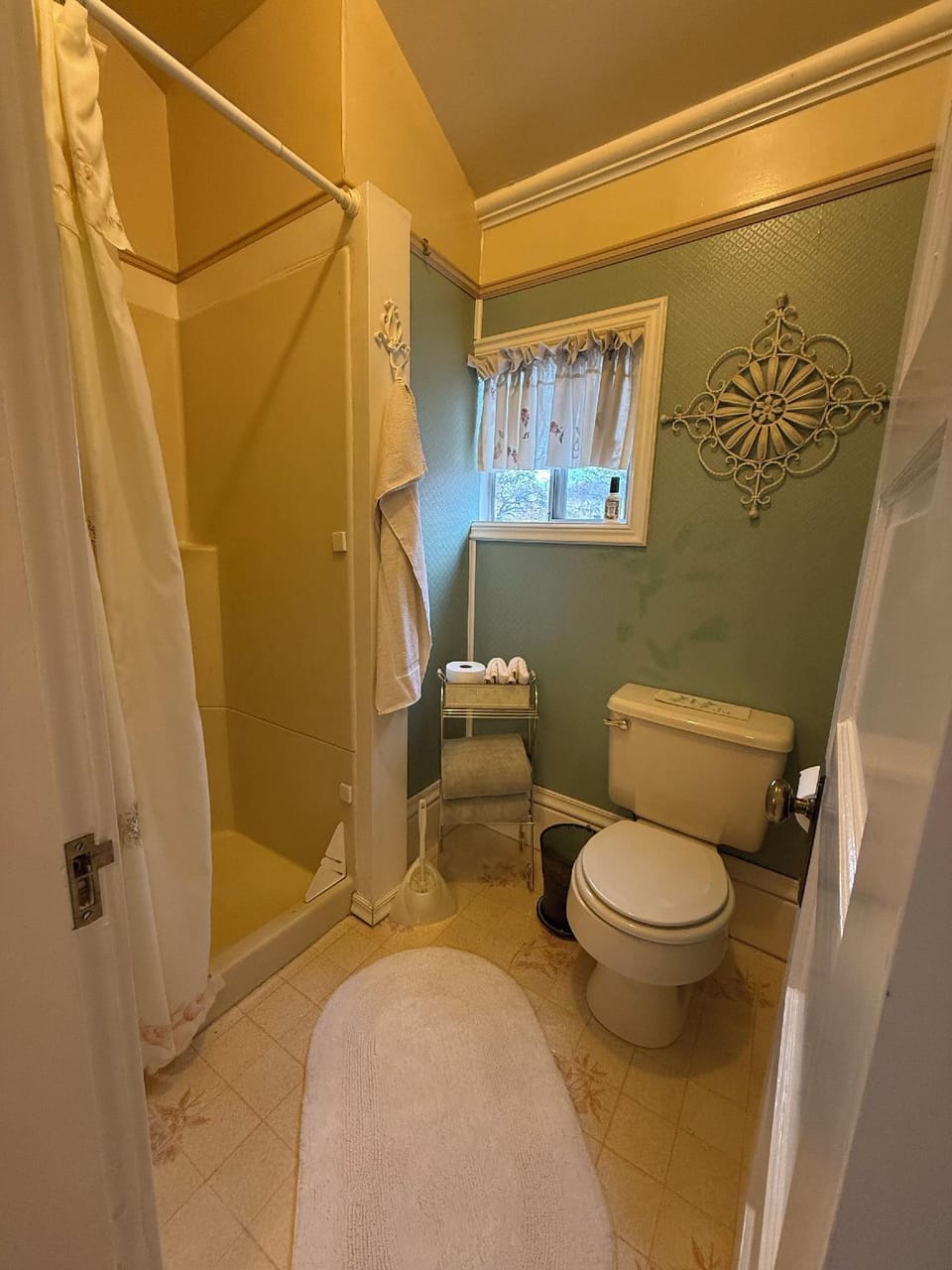 Roseberry House Bed & Breakfast Hotel in Sierra Nevada