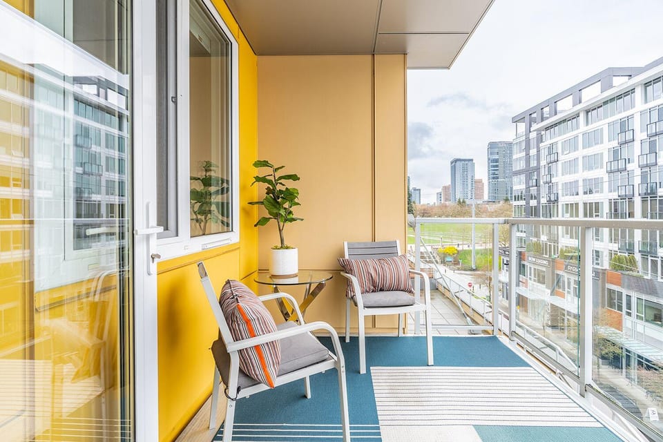Sophari's Apartments in Bellevue Hotel in Mercer Island