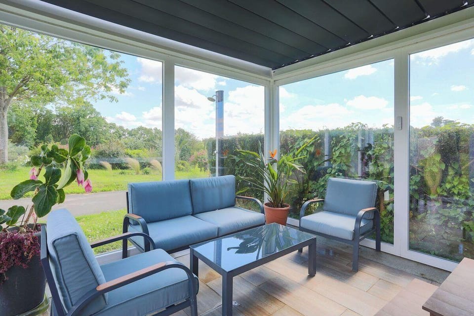 Chalet Pondok Indah Hotel in Finistere