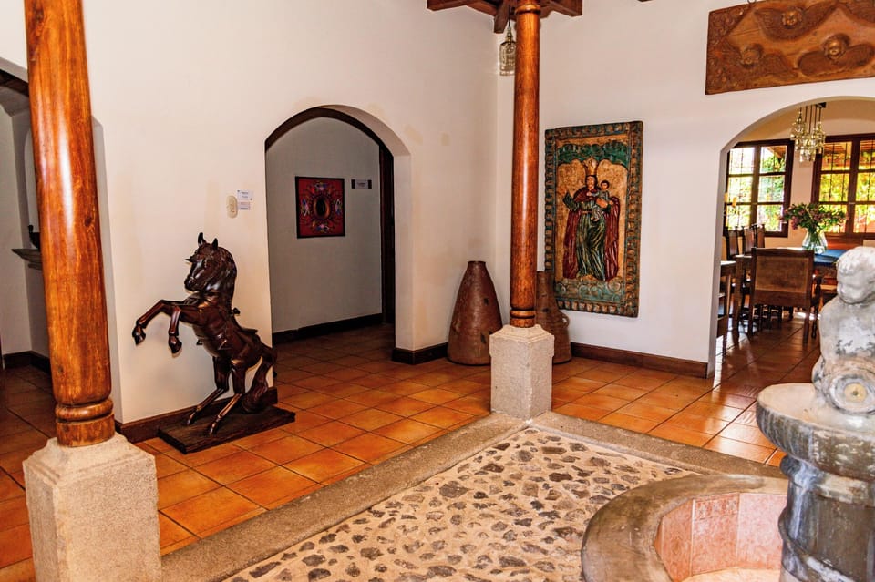 Casa Santa Margarita Hotel in Antigua Guatemala