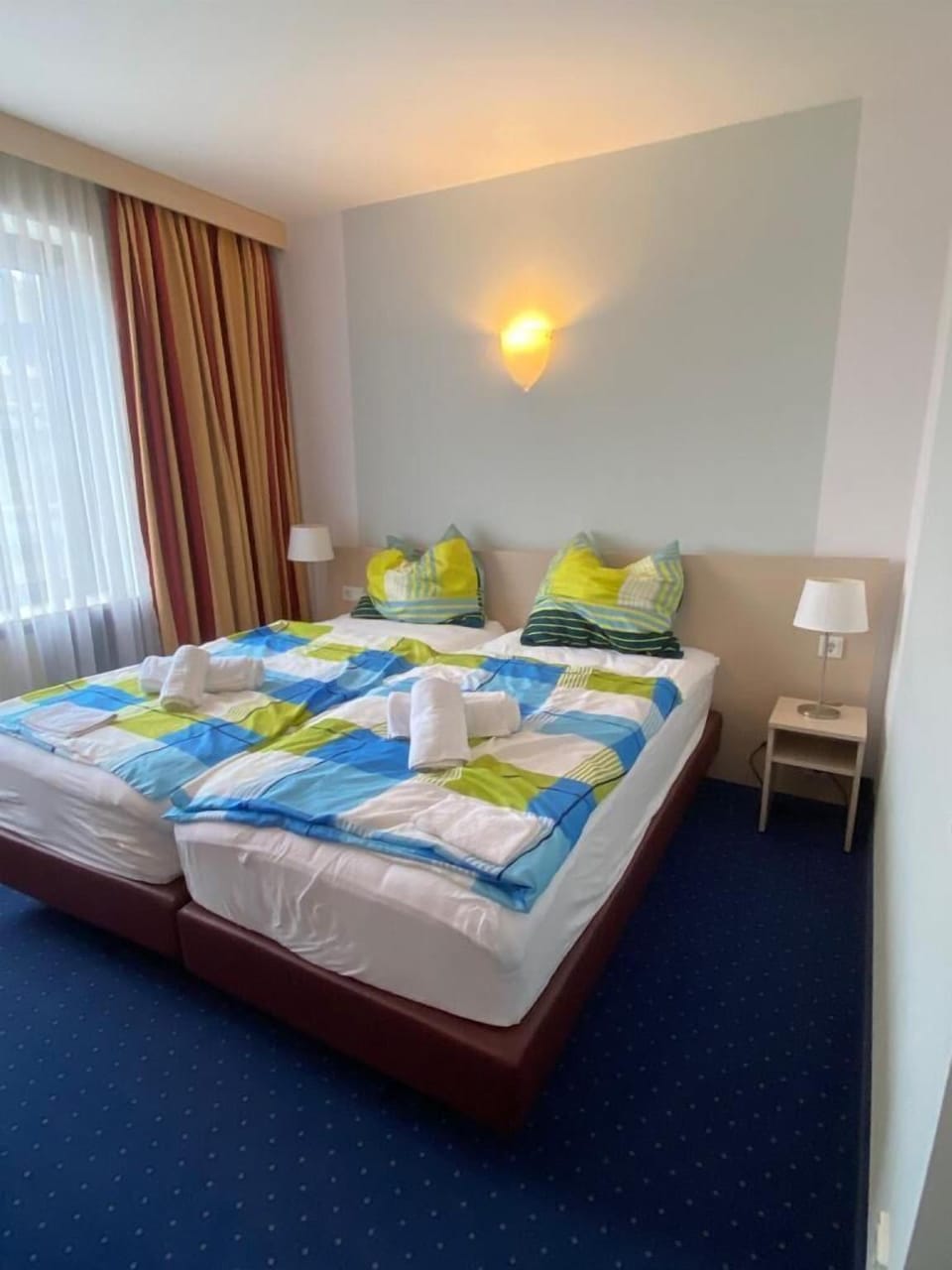 Hotel Regina - DG drei D.G. GmbH Hotel in Sankt Augustin