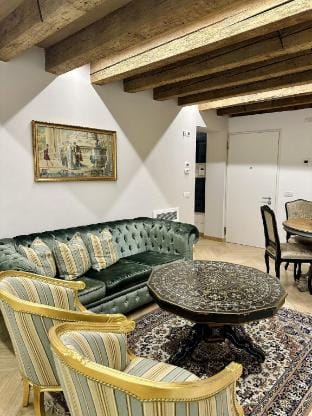 The Ambassador Apartment Hotel in Verona