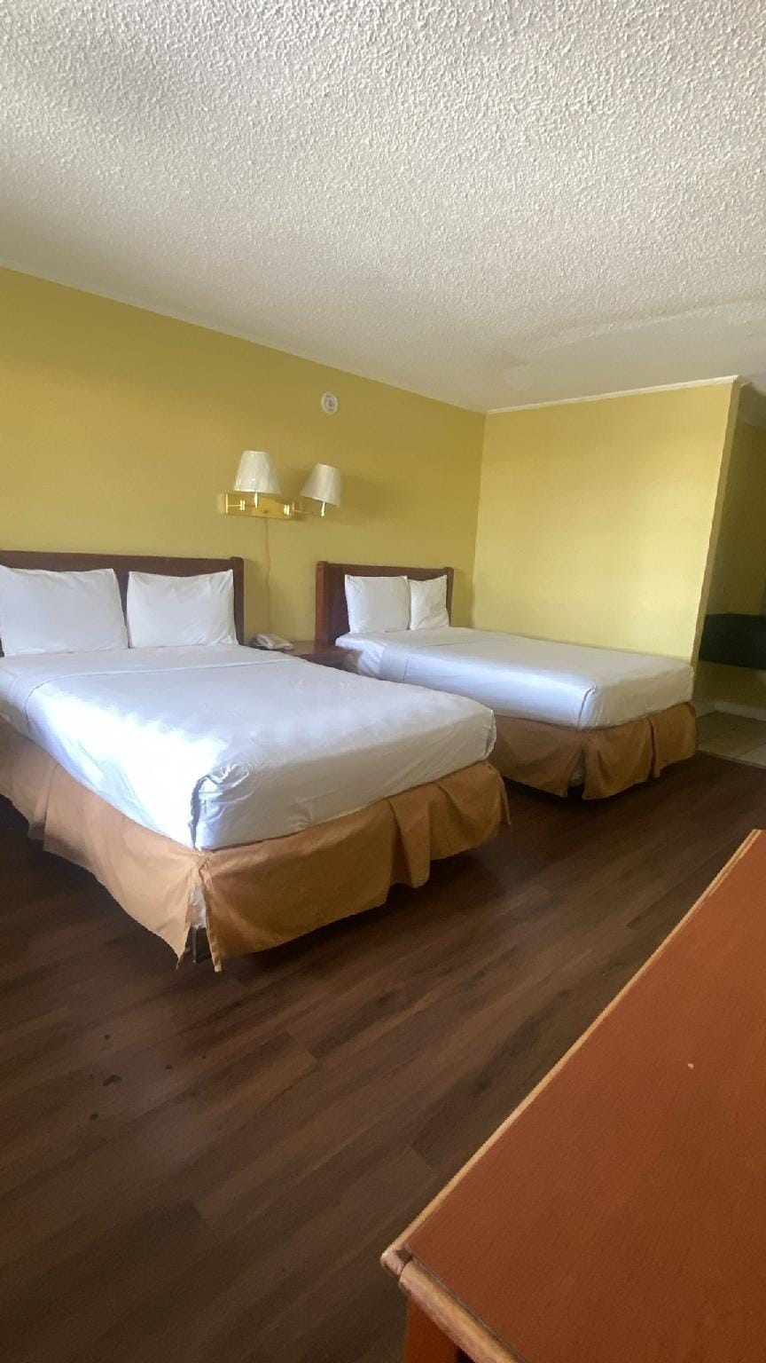 Evergreen Plaza Inn Hotel in Metairie