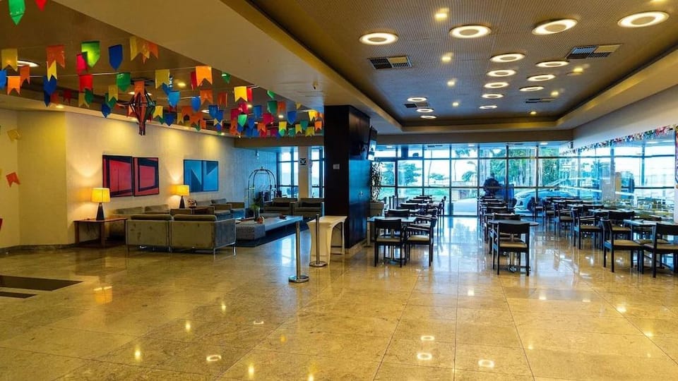 Flat Beach Class Internacional por Yolo Hotel in Recife