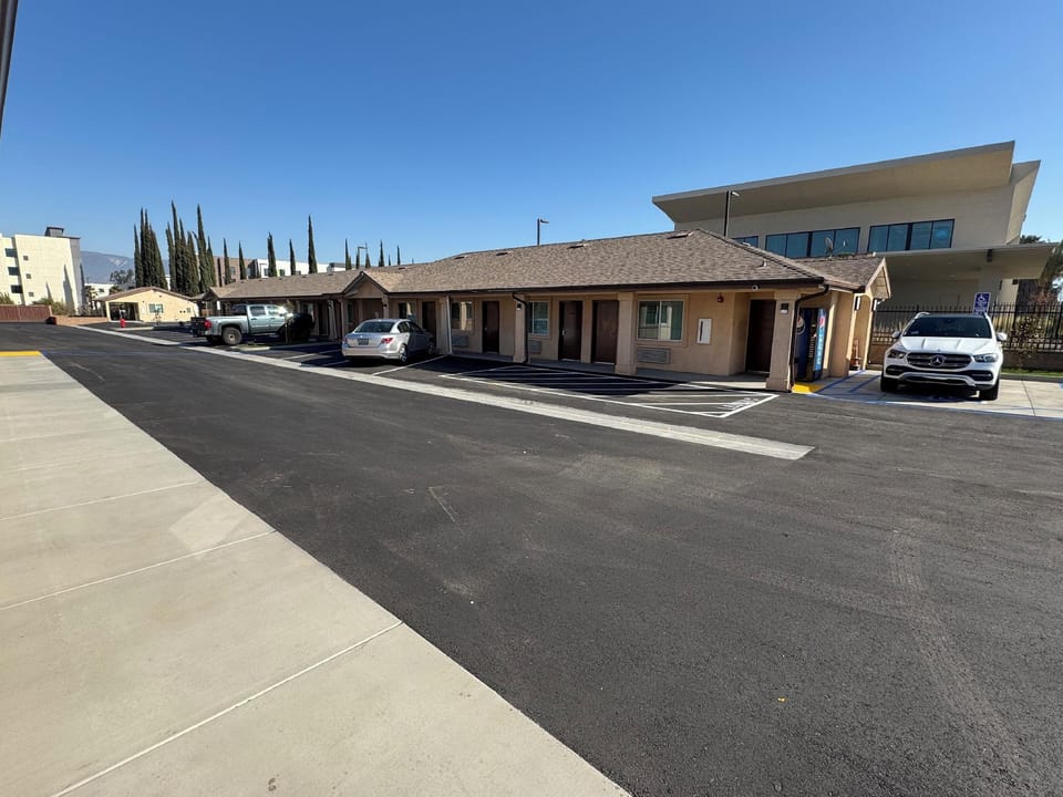 Dutch Motel Hotel in Loma Linda