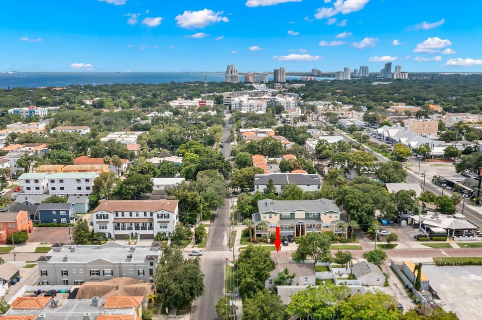 NEW Soho Oasis - Stunning Home In Heart of Soho Hotel in Tampa