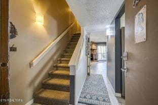 Large Modern-style Condo w Pool Gym Game Room Hotel in Gatlinburg