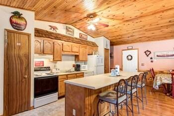 Willow Creek Hotel in Sevier County