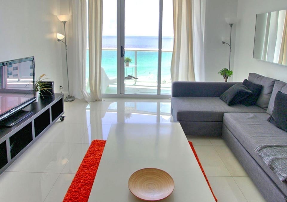 The Tides on Hollywood Hotel in Hollywood Beach