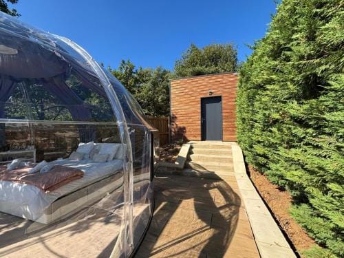 Bulle StelleA 26 m2, SPA Privatif au domaine CollineA Hotel in Auvergne-Rhône-Alpes