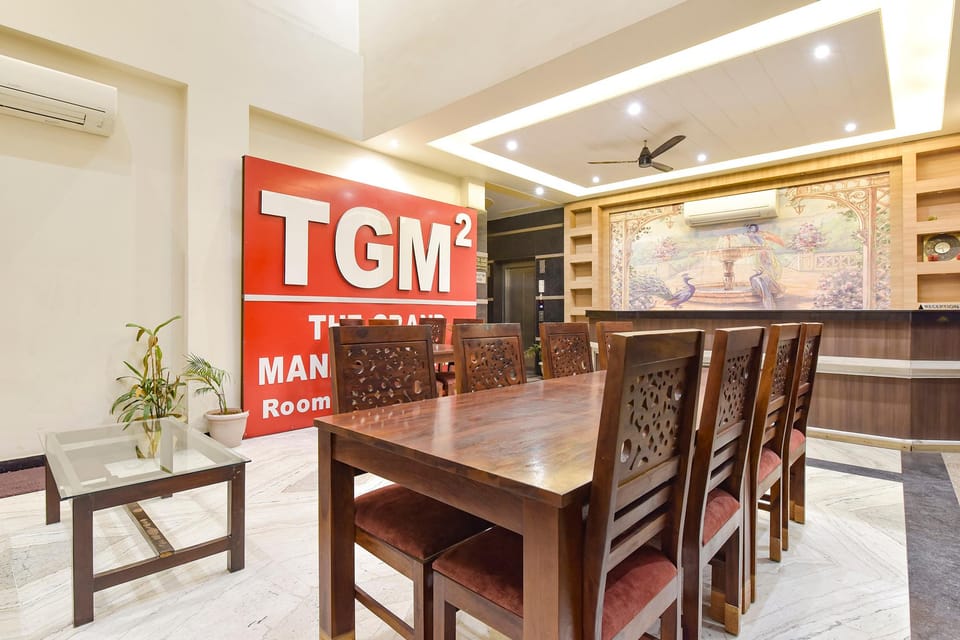FabHotel Prime The Grand Manmuralidhar - Hawa mahal 3 km, Chandpol metro station Hotel in Jaipur