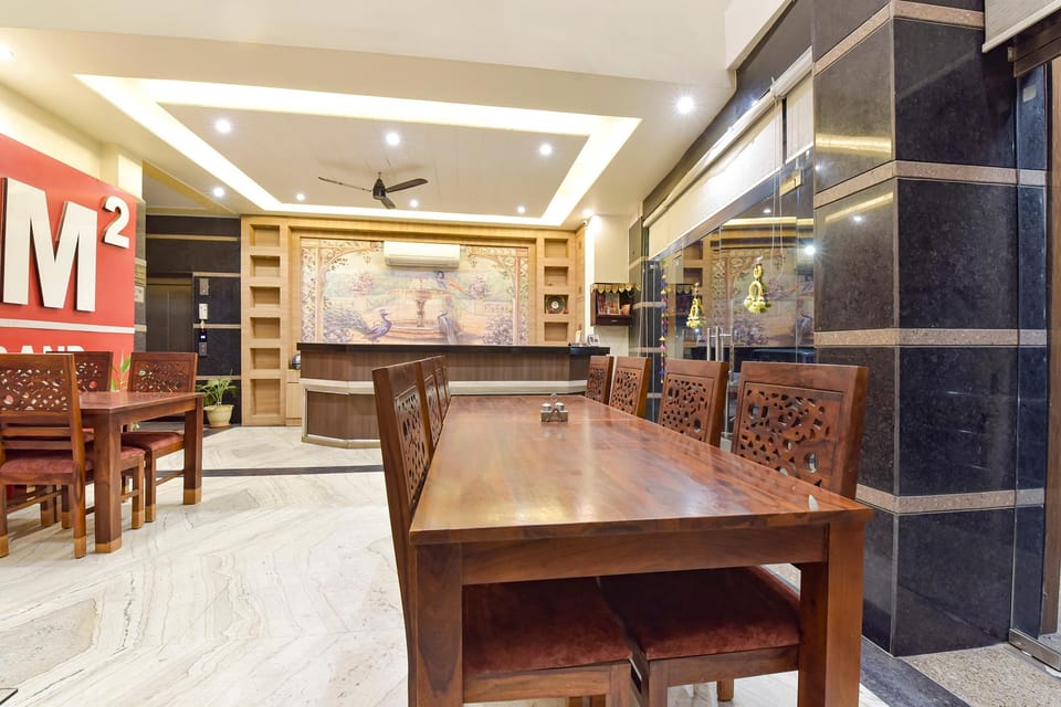 FabHotel Prime The Grand Manmuralidhar - Hawa mahal 3 km, Chandpol metro station Hotel in Jaipur