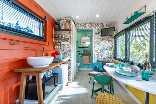 La roulotte de Valou Hotel in Provence-Alpes-Côte d'Azur