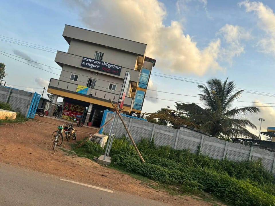 SPOT ON Sri Durgamba Restaurant and Lodging Hotel in Karnataka