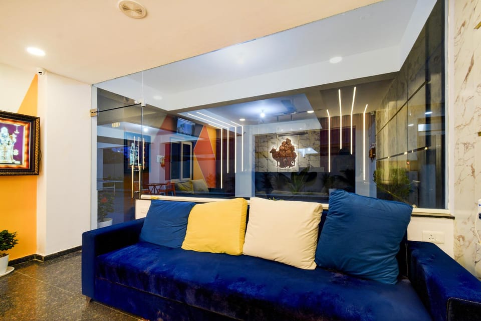 Hotel O 4 COLORS Hotel in Hyderabad