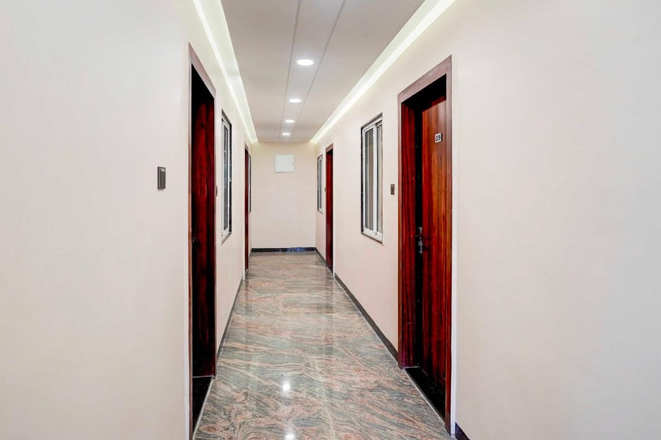 Townhouse Khajrana Ganpati Mandir Hotel in India