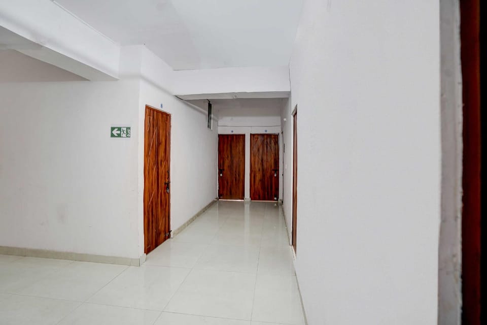 Collection O Bhudheshwar Near Hamilton Academy Hotel in Uttar Pradesh