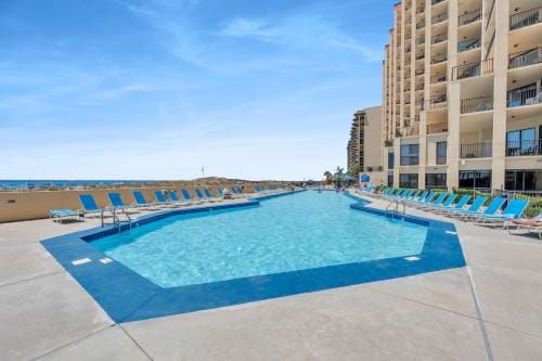 Oceanview 3BR 2BA Condo in Phoenix V 14th Floor Hotel in Orange Beach