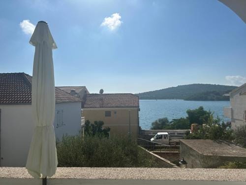 Rooms Perina Tisno Hotel in Tisno