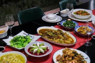 Jiangzuo Fenghuang Homestay (Yixing Tongguanshan Branch) Hotel in Jiangsu