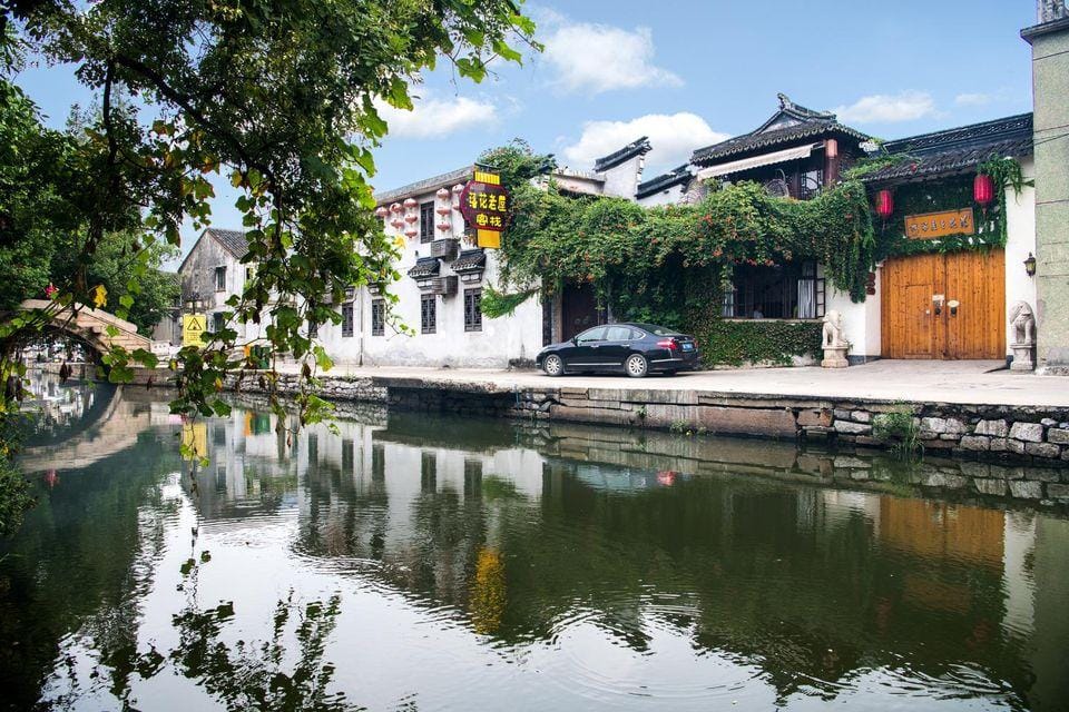 The Fallen Flower Old House - Luxurious Garden Suites in Jiangnan Courtyard Style Hotel in Suzhou