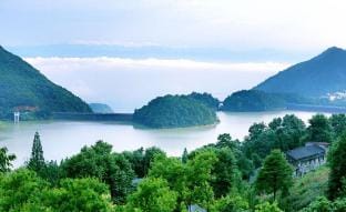 Juyan Homestay Hotel in Hangzhou
